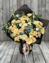 Букет цветов из:  Розы и Лизиантусы #REPLACE_PRED# Горный Щит