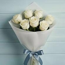 Букет 7 Белых роз Эдлесс Лав в Горный Щит