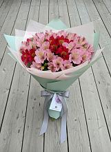 Букет цветов из:  Альстромерии в Горный Щит