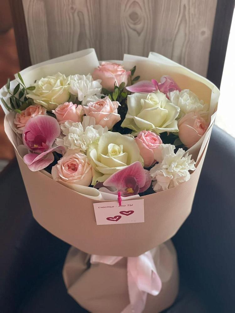 Букет цветов из: Орхидеи, Розы и Гвоздики в Горный Щит