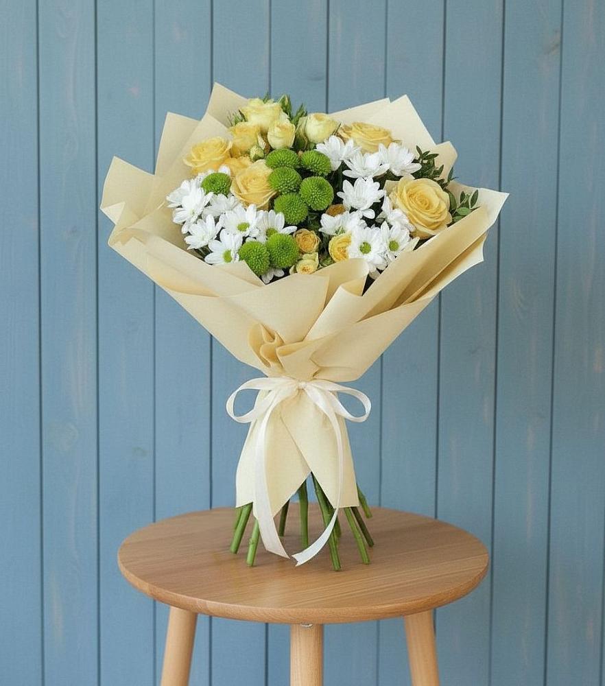 Букет цветов из: Хризантемы и Розы в Горный Щит