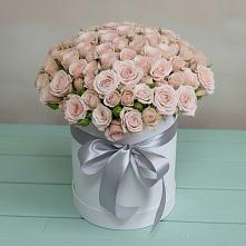 Цветочная композиция из Розы в шляпной коробке в Горный Щит