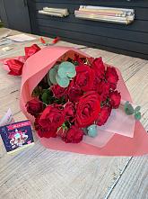 Букет цветов из:  Розы #REPLACE_PRED# Горный Щит