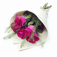 Букет цветов из:  Розы в Горный Щит