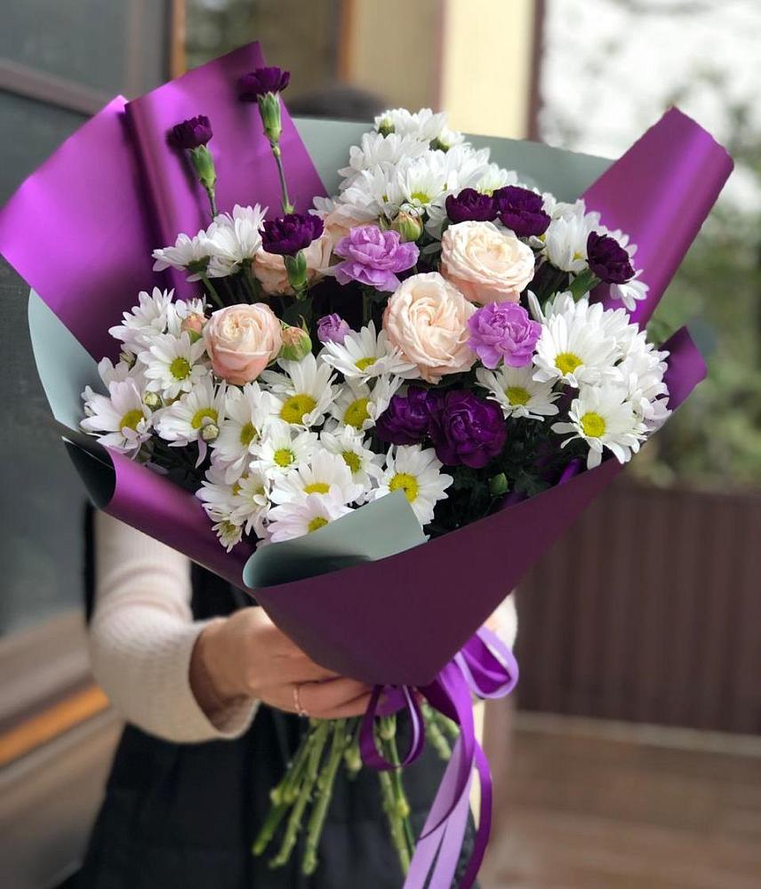 Букет цветов из: Хризантемы, Гвоздики и Розы в Горный Щит