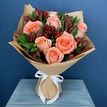 Букет цветов из:  Розы и Альстромерии в Горный Щит