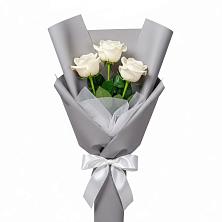 Букет 3 белые розы в Горный Щит