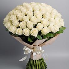 Букет 101 беля роза Белоснежка в Горный Щит