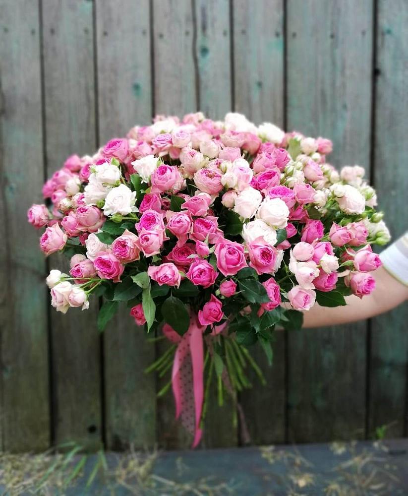 Букет Розовые кустовые розы Натали и Лав Лидия в Горный Щит