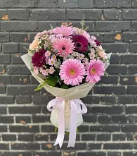 Букет цветов из:  Герберы и Хризантемы #REPLACE_PRED# Горный Щит