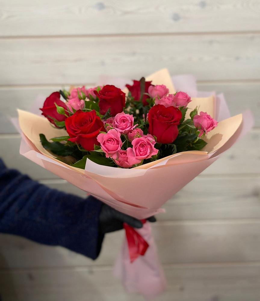 Букет цветов из: Розы в Горный Щит