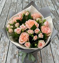 Букет цветов из:  Розы #REPLACE_PRED# Горный Щит