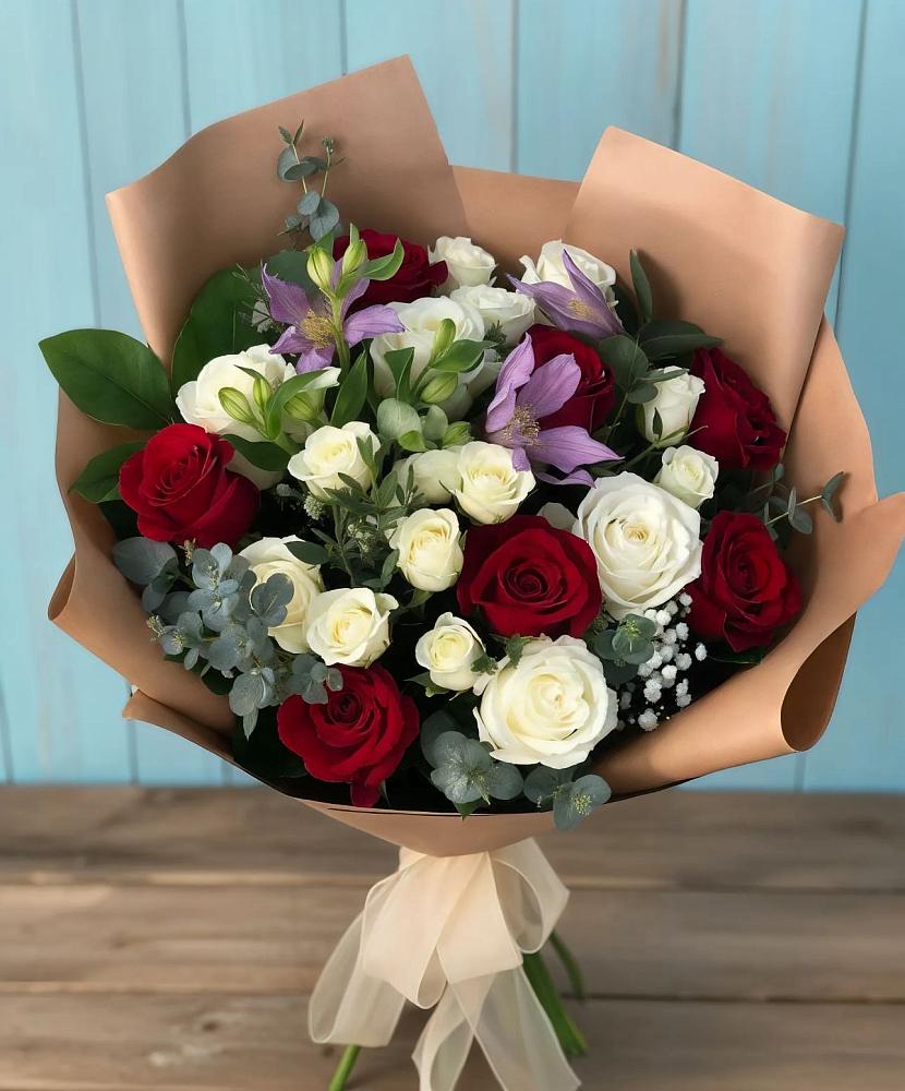 Букет цветов из: Розы и Альстромерии в Горный Щит