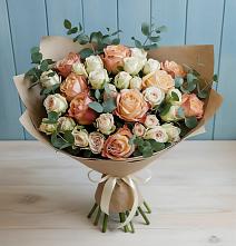 Букет цветов из:  Альстромерии и Розы #REPLACE_PRED# Горный Щит