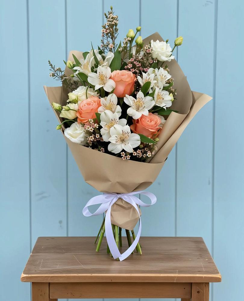 Букет цветов из: Альстромерии, Лизиантусы, Розы и Хризантемы в Горный Щит